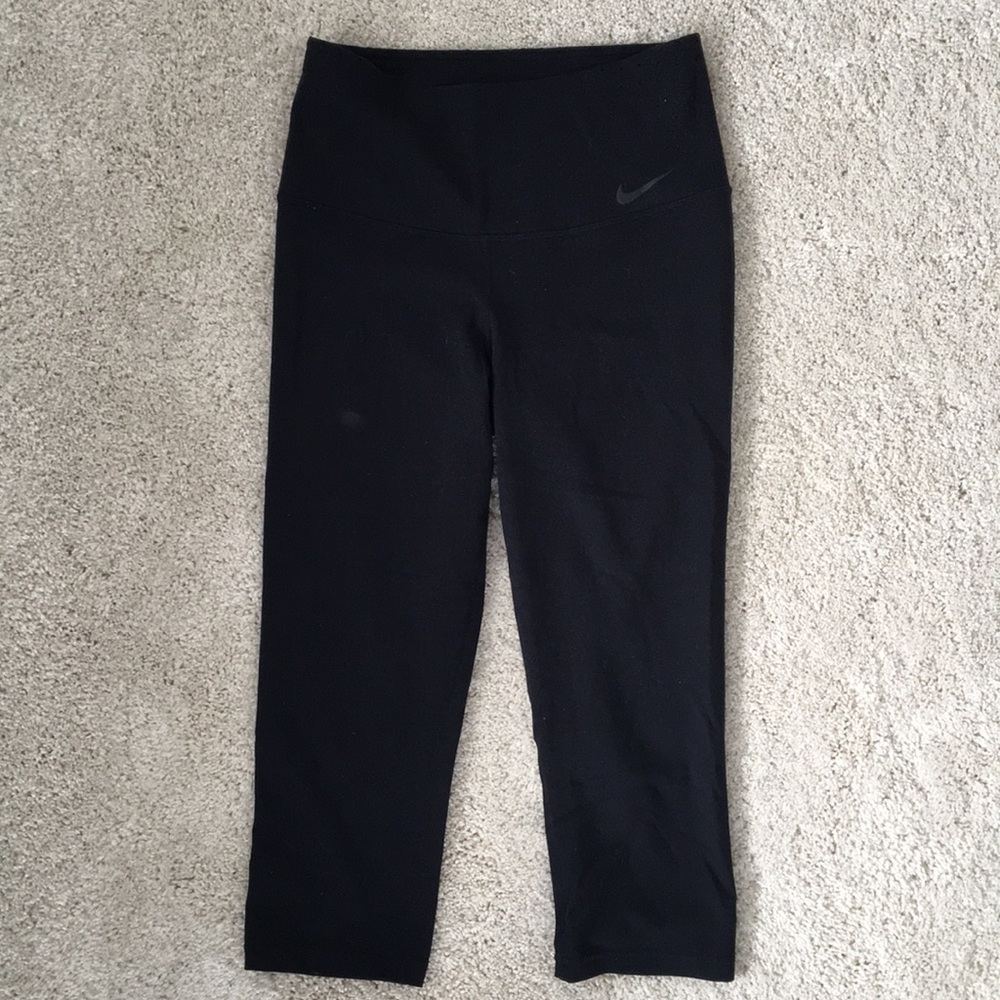 Nike Dri-Fit Capri Athletic Pant Size L